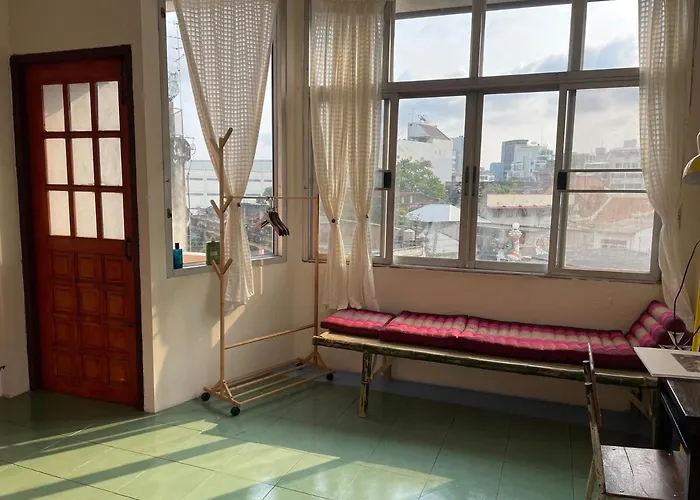 Baan Khaosoi - Rooftop House In Talad Noi *