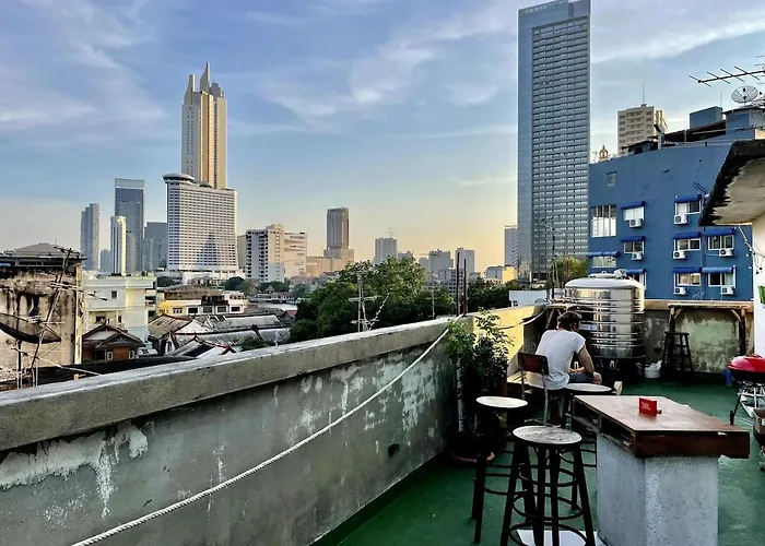 Baan Khaosoi - Rooftop House In Talad Noi *