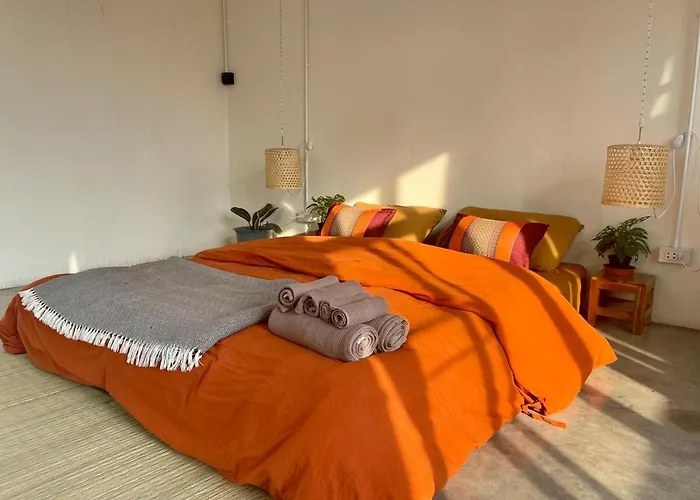 Baan Khaosoi - Rooftop House In Talad Noi Apartamento *