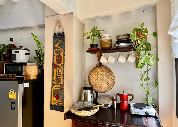 Baan Khaosoi - Rooftop House In Talad Noi Apartamento