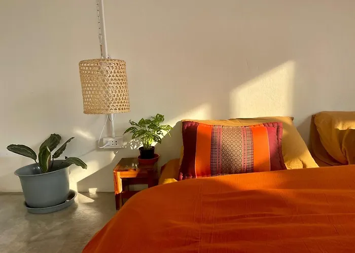 Baan Khaosoi - Rooftop House In Talad Noi Apartamento