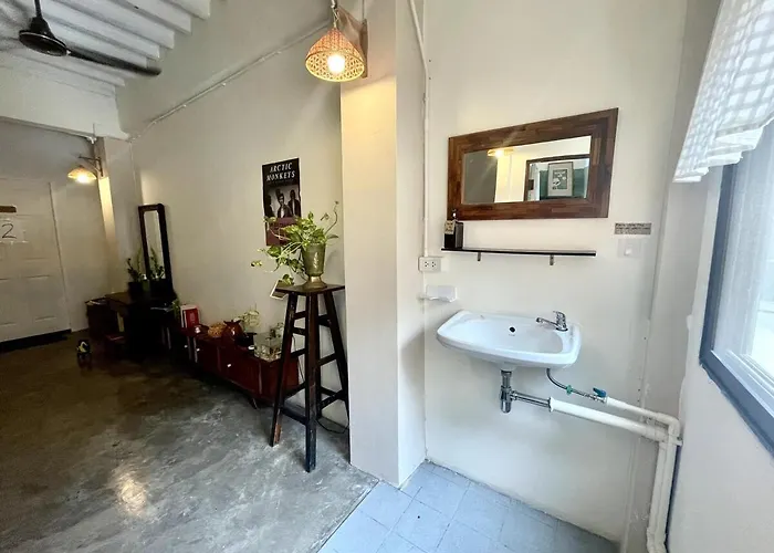 Baan Khaosoi - Rooftop House In Talad Noi Apartamento *