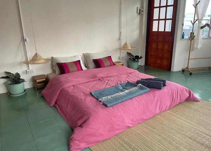 Apartamento Baan Khaosoi - Rooftop House In Talad Noi Bangkok